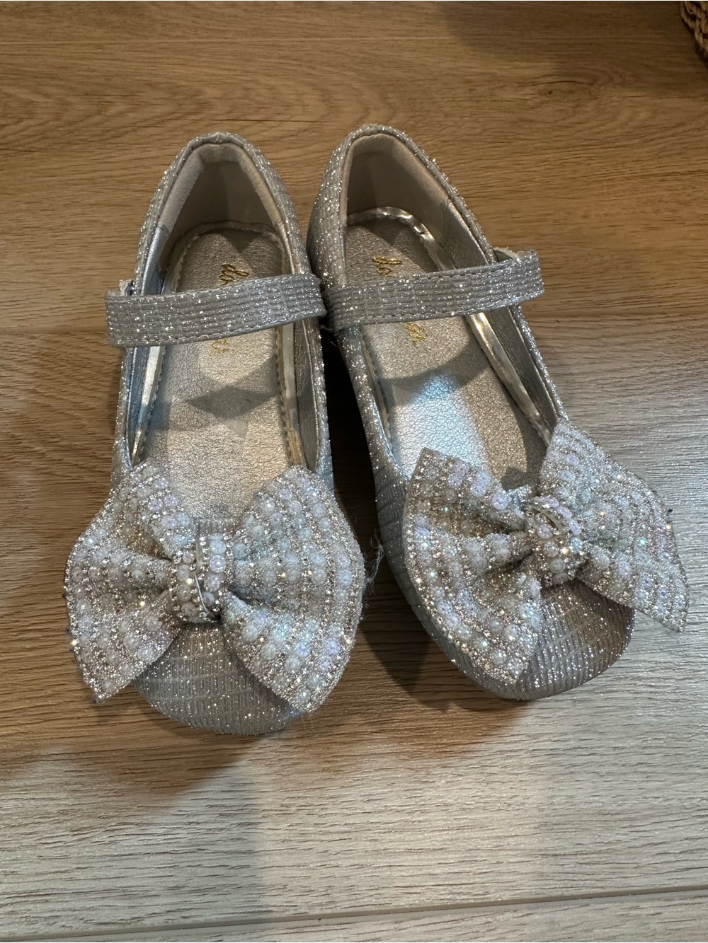 Girls Sparkle Bow Mary Jane Dress Shoes - Silver